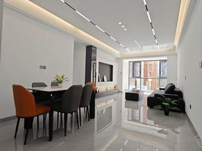 天和城三房带精装